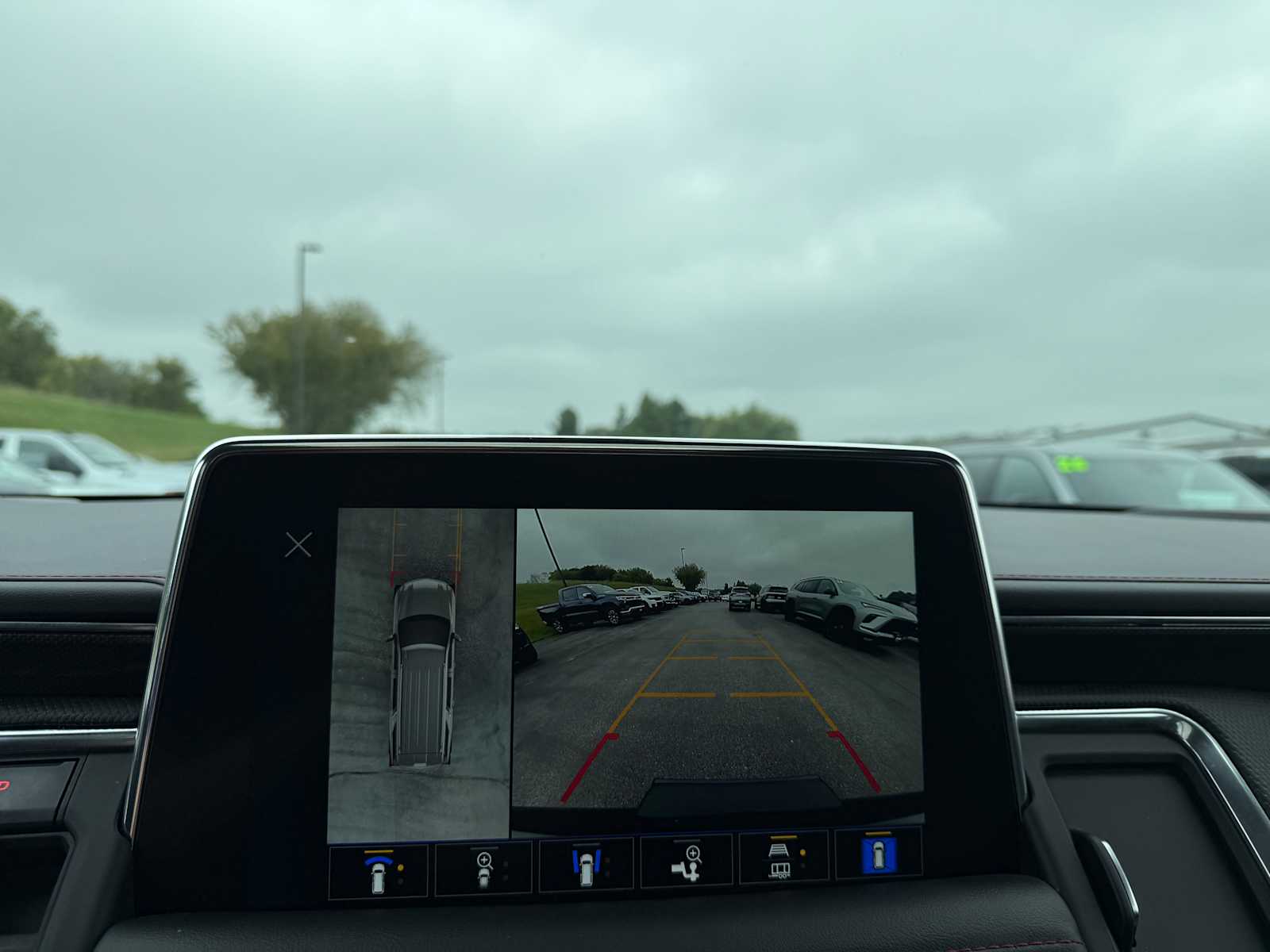 2022 Chevrolet Tahoe RST photo 30