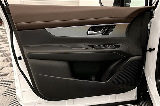 2025 Nissan Murano Platinum photo 27
