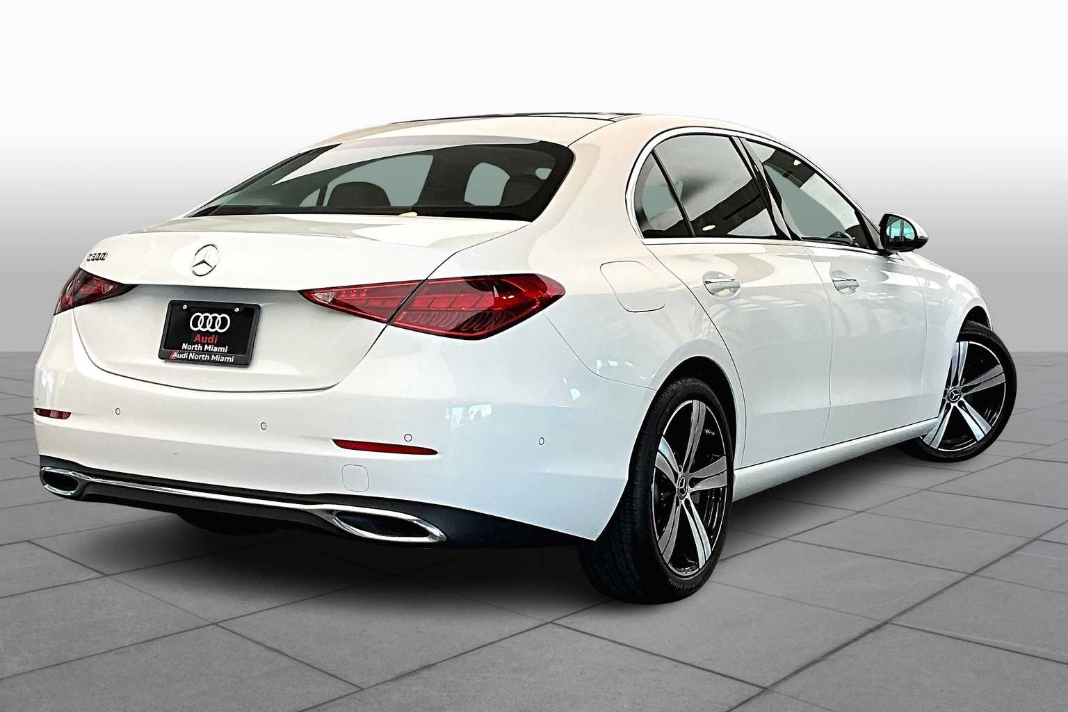 2025 Mercedes Benz C 300 Sedan photo 11