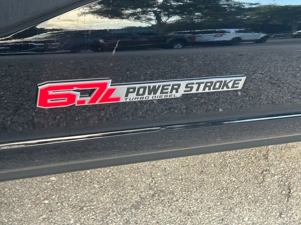 2025 Ford F-250 photo 18