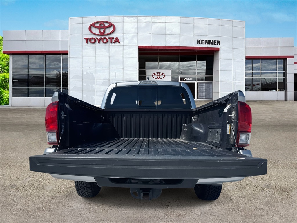 2023 Toyota Tacoma SR5 photo 7
