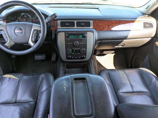 2012 Gmc Yukon SLT photo 22