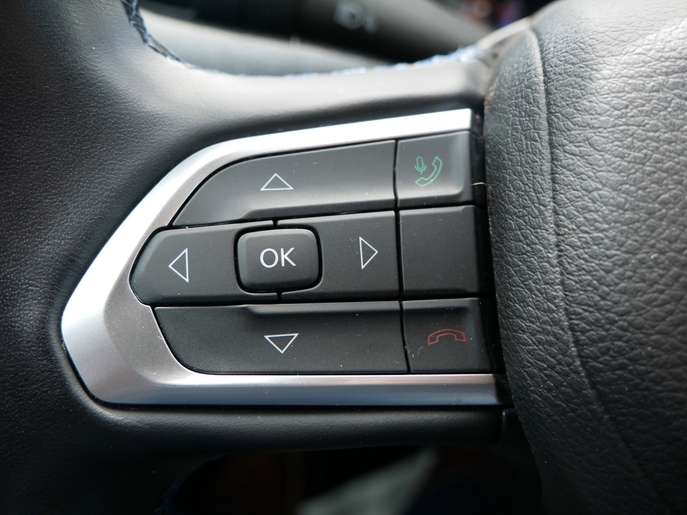 2022 Jeep Compass Latitude photo 19