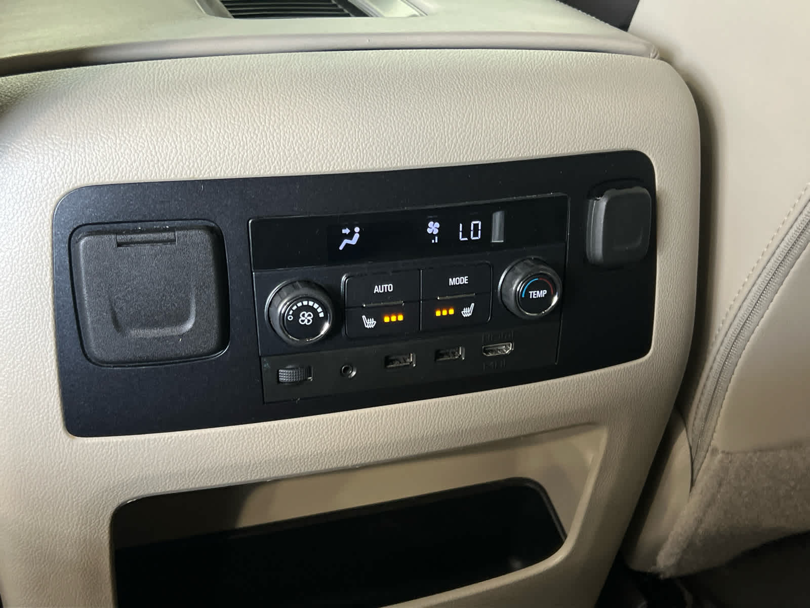 2018 Gmc Yukon XL Denali photo 14