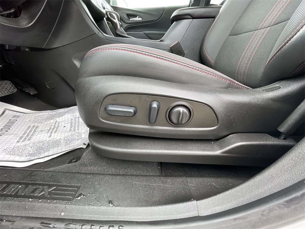2022 Chevrolet Equinox RS photo 12