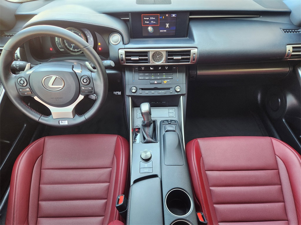 2016 Lexus IS 200t F SPORT photo 24