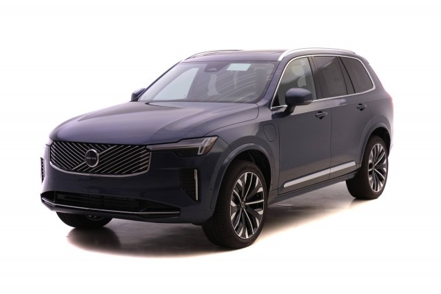 New 2026 Volvo XC90 Plus SUV in Cincinnati #T1434498 | Volvo Cars