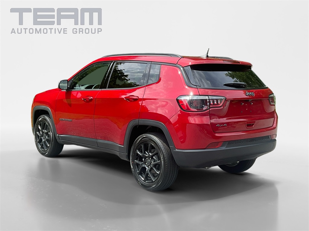 2025 Jeep Compass Latitude photo 5