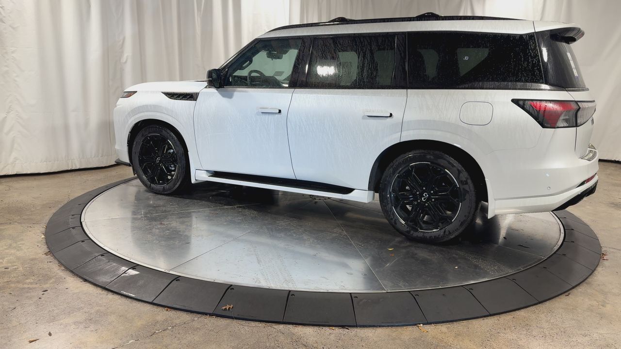 2026 Infiniti QX80 Sensory photo 3