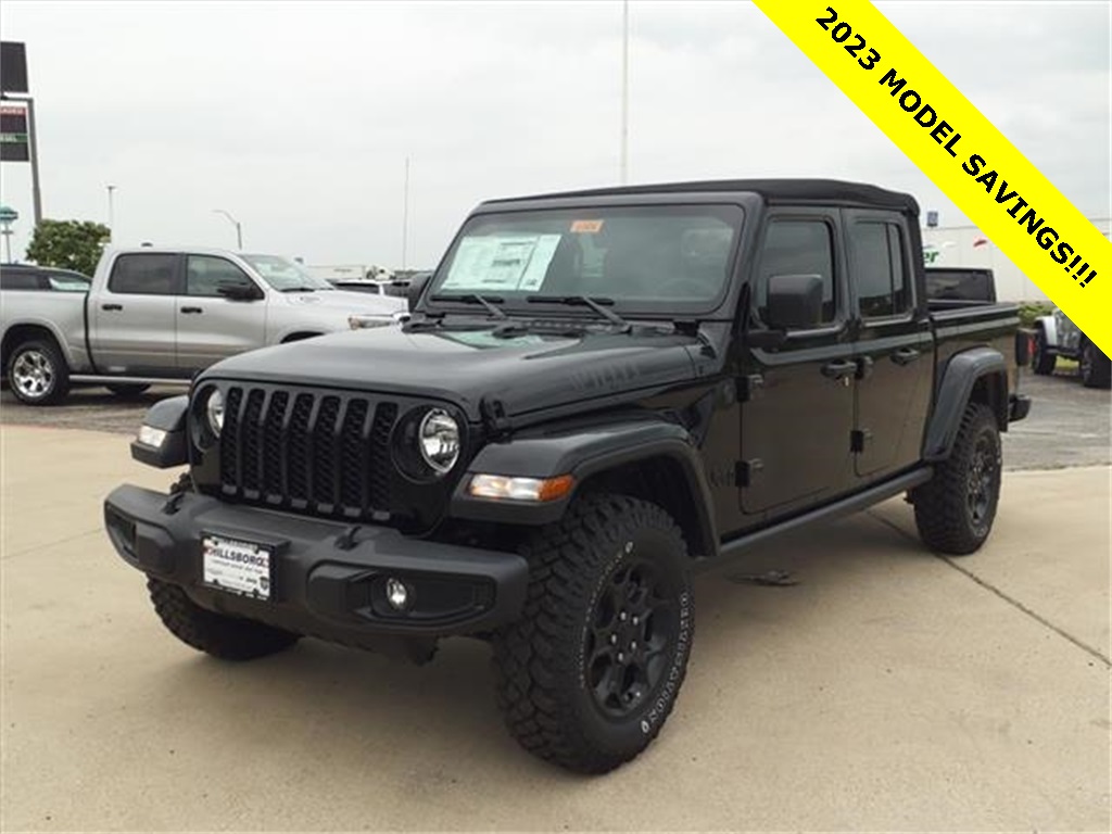 2023 Jeep Gladiator Willys photo 3