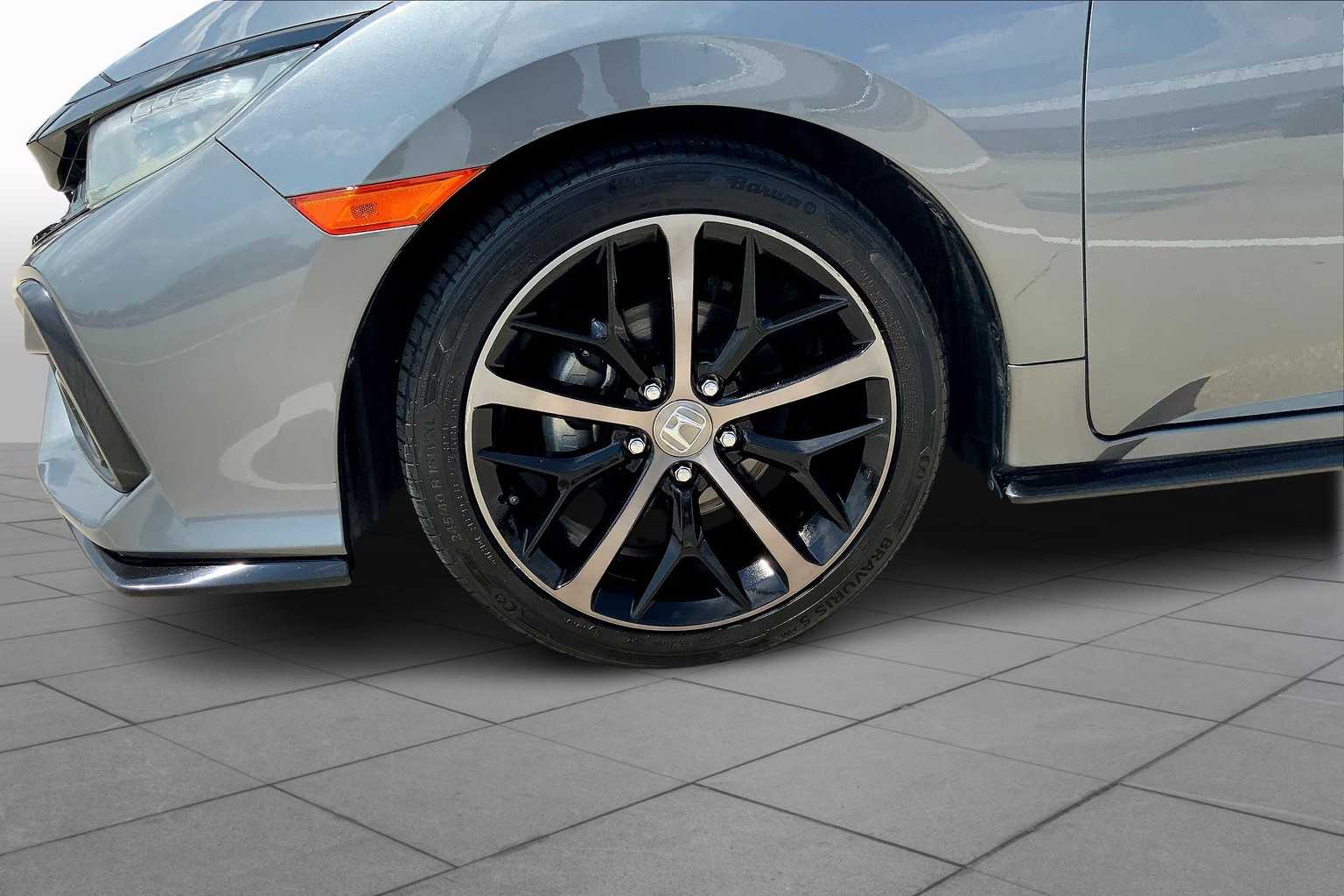 2020 Honda Civic Hatchback Sport Touring photo 10