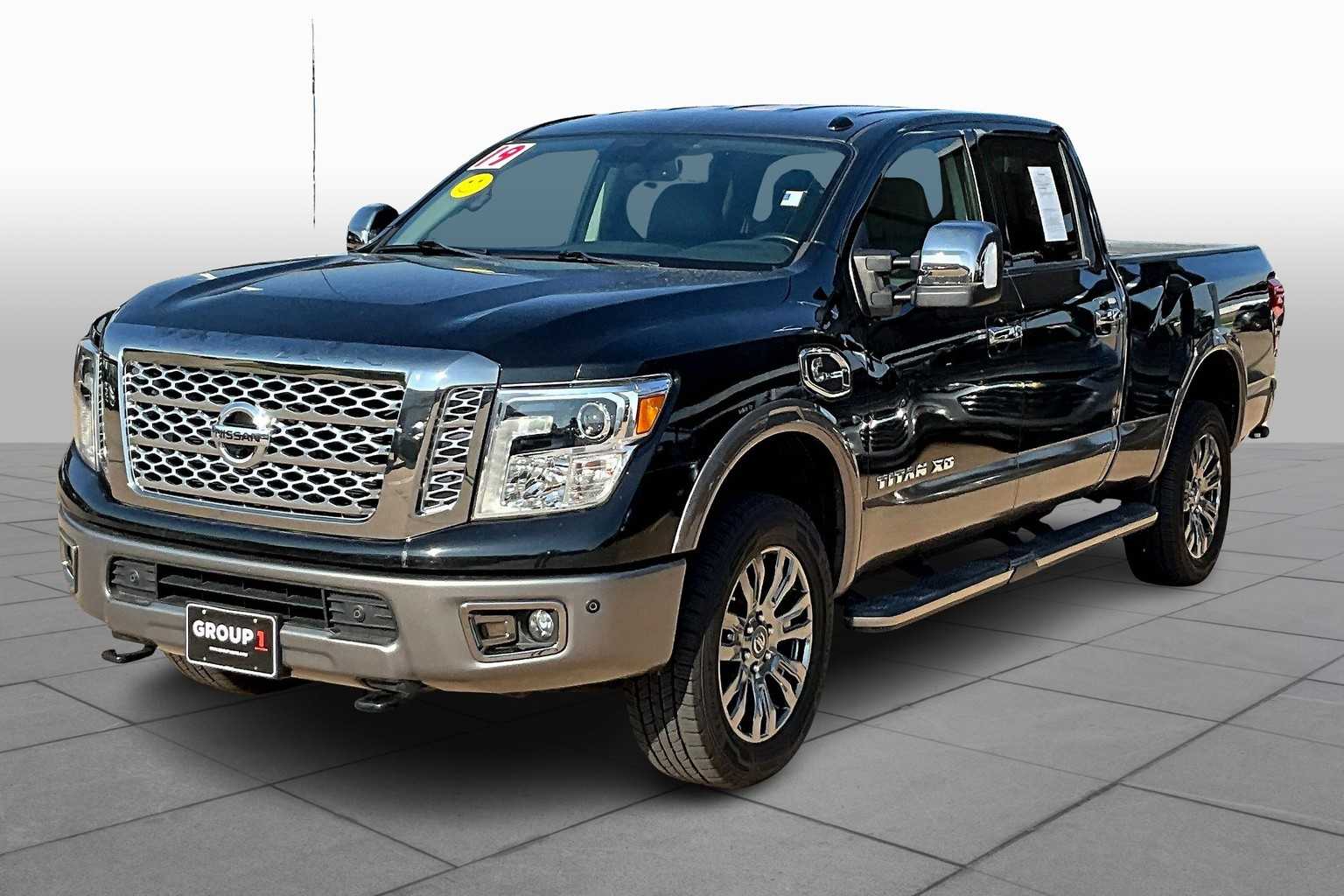 2019 Nissan Titan Platinum Reserve photo 2
