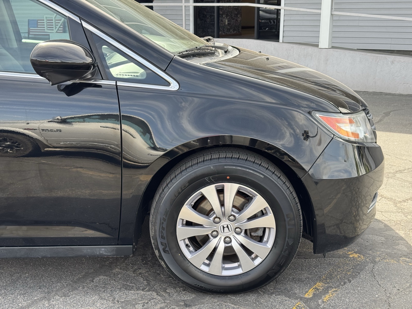 2016 Honda Odyssey EX-L photo 3