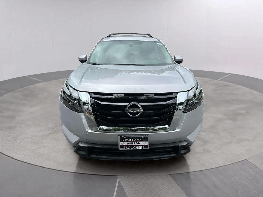 2025 Nissan Pathfinder SV photo 8