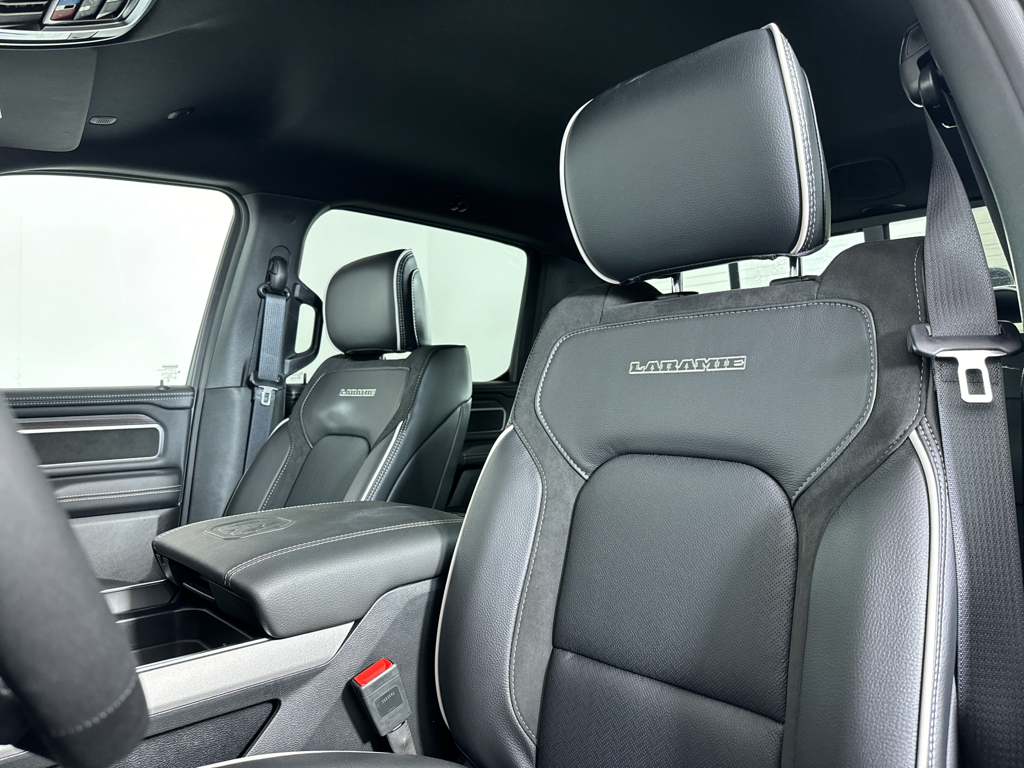 2025 Ram 1500 Laramie photo 5