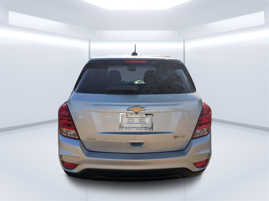 2021 Chevrolet Trax LS photo 4