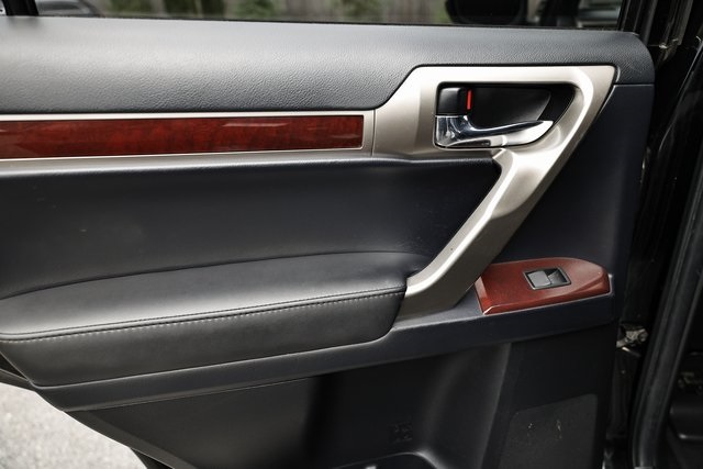 2019 Lexus GX 460 photo 23