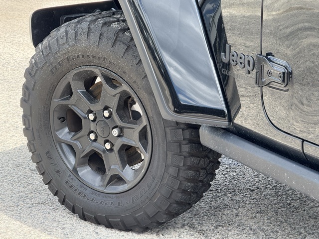 2023 Jeep Gladiator Willys photo 7