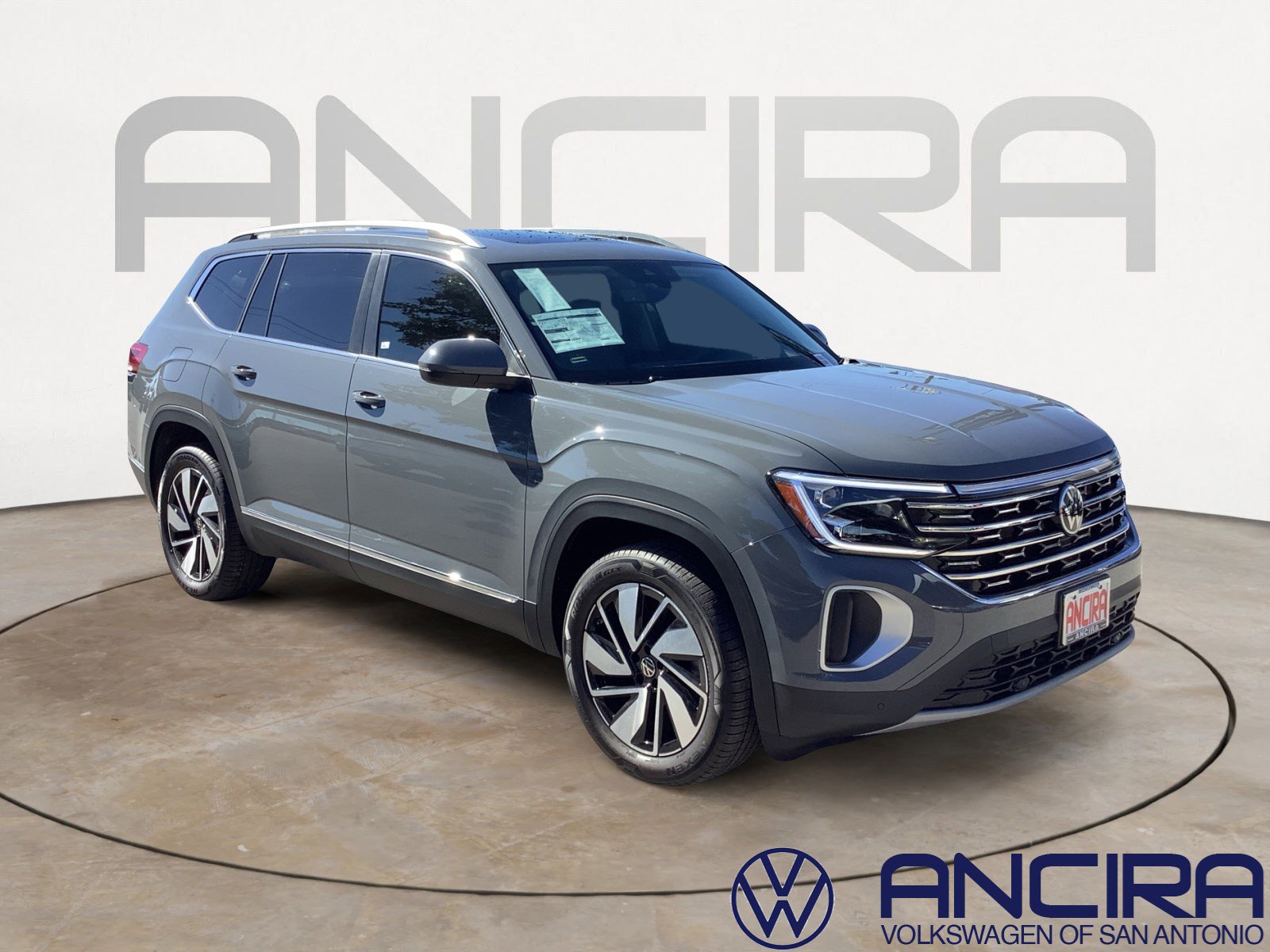 2025 Volkswagen Atlas SEL's photo