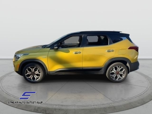 2022 Kia Seltos SX photo 3