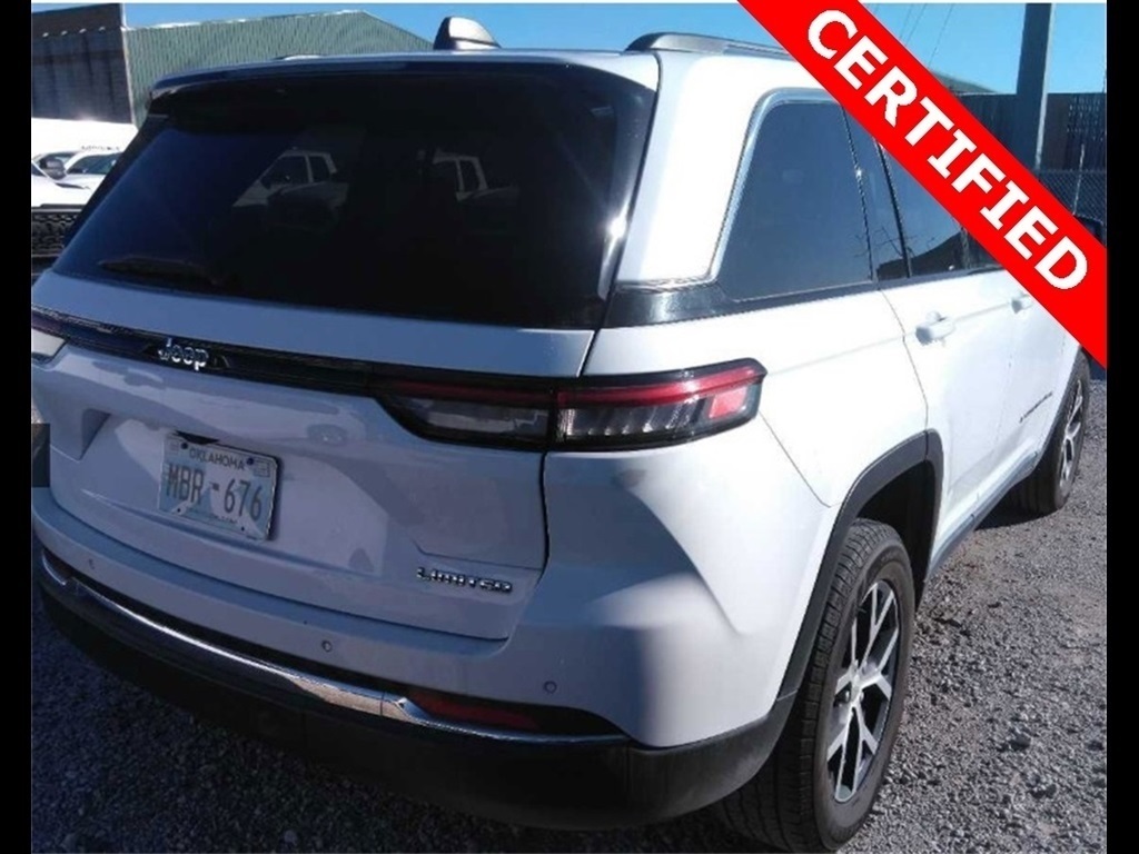 2023 Jeep Grand Cherokee Limited photo 2