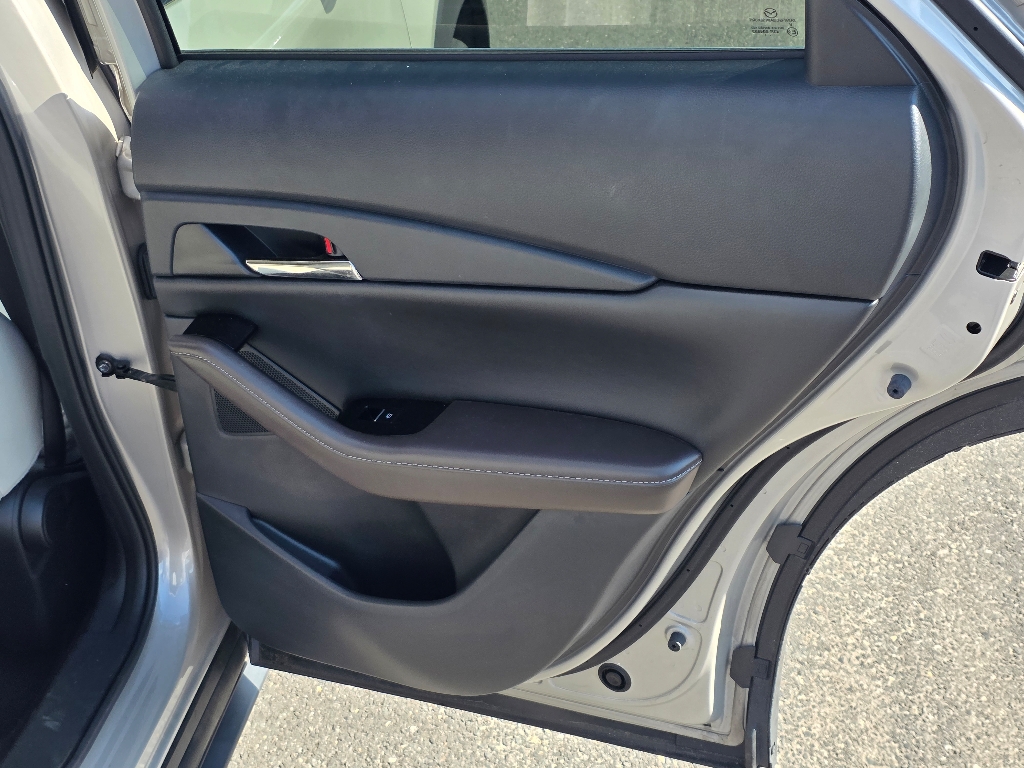 2022 Mazda CX-30 2.5 S Premium photo 19