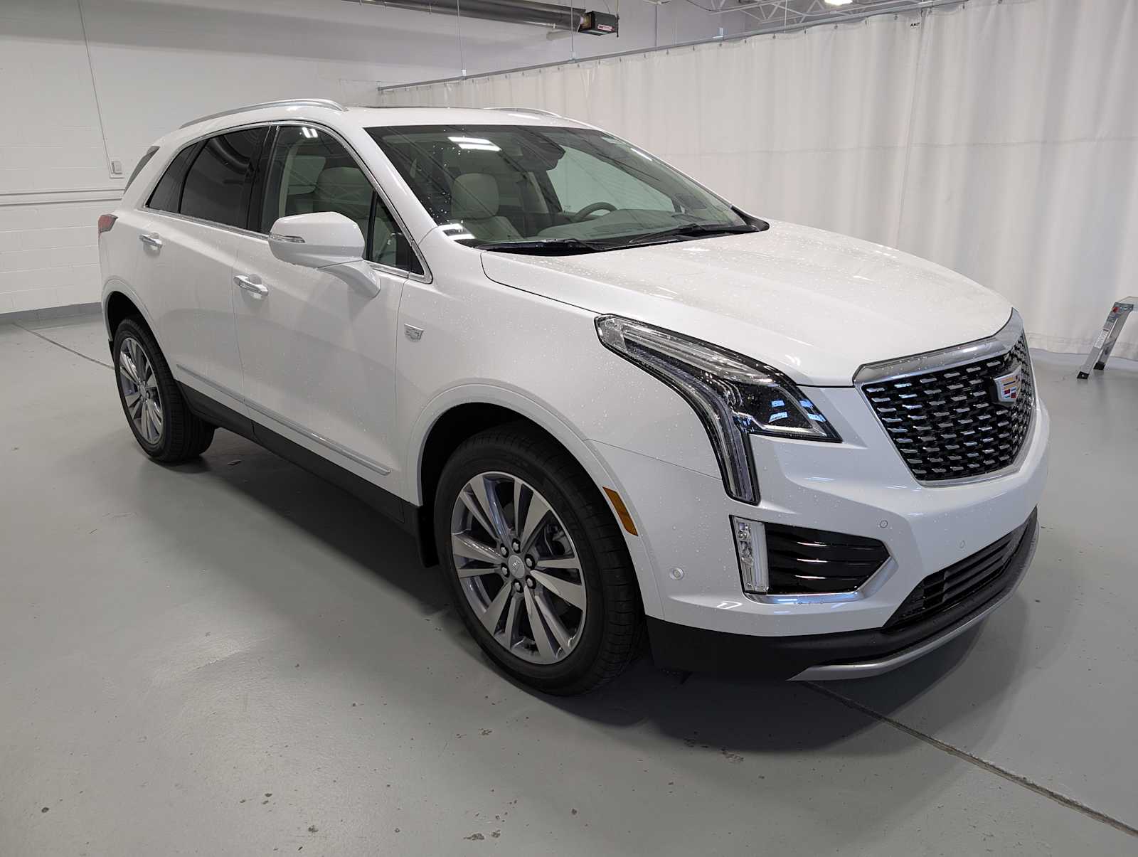 2025 Cadillac XT5 Premium Luxury photo 4