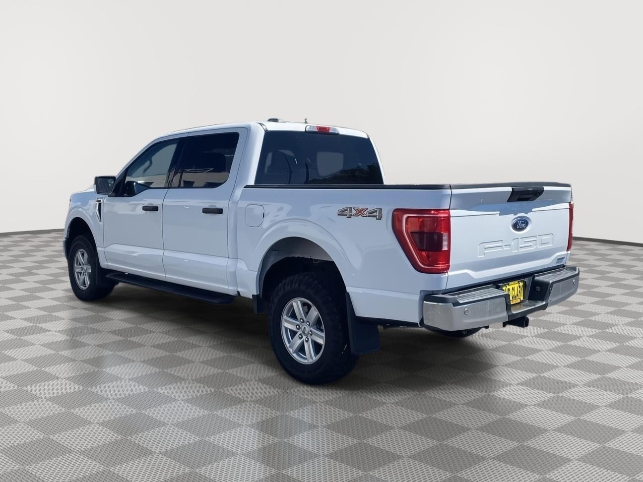 2021 Ford F-150 XLT photo 3