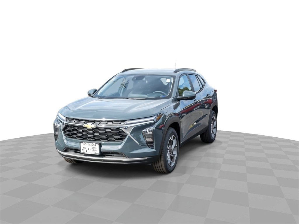 2025 Chevrolet Trax LT photo 4