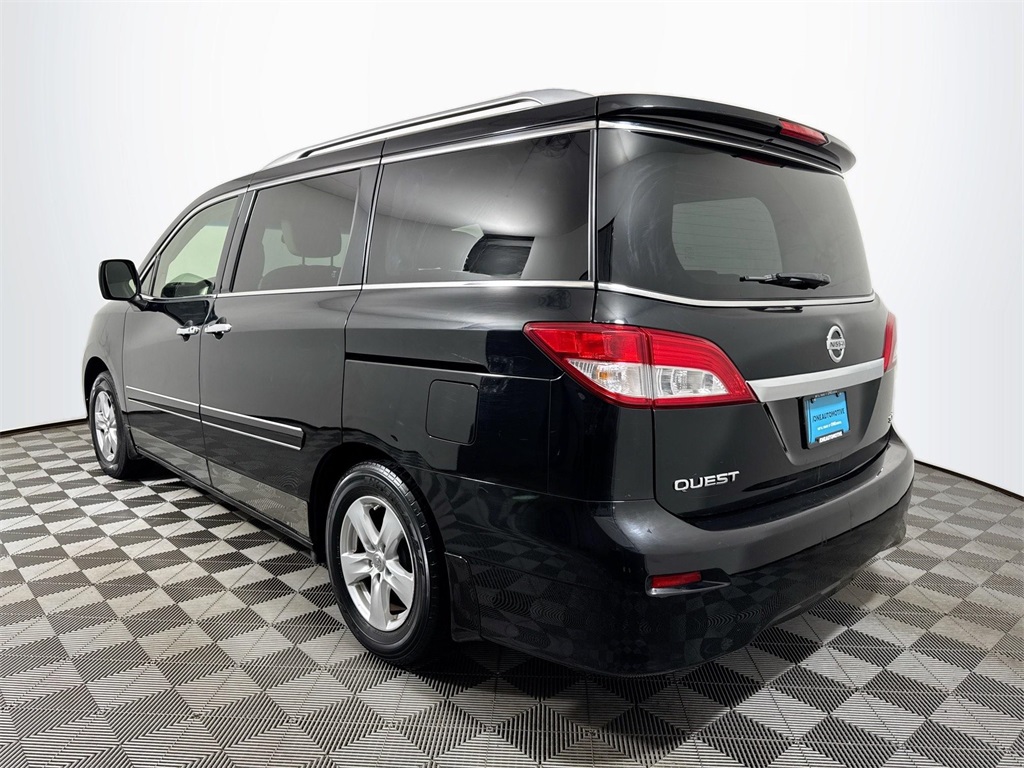 2012 Nissan Quest SV photo 12
