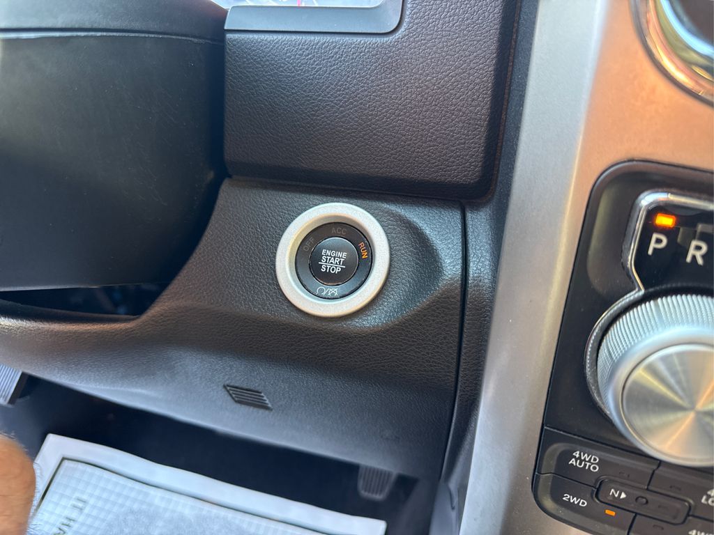 2016 Ram 1500 Laramie photo 27