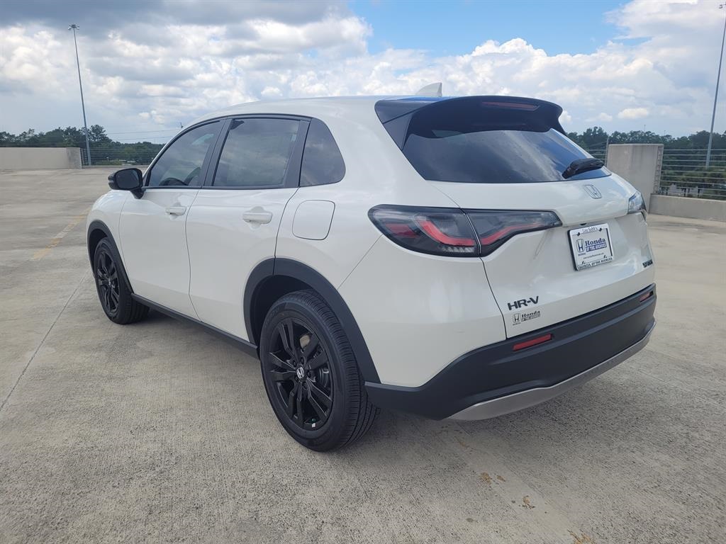 2026 Honda HR-V Sport photo 3
