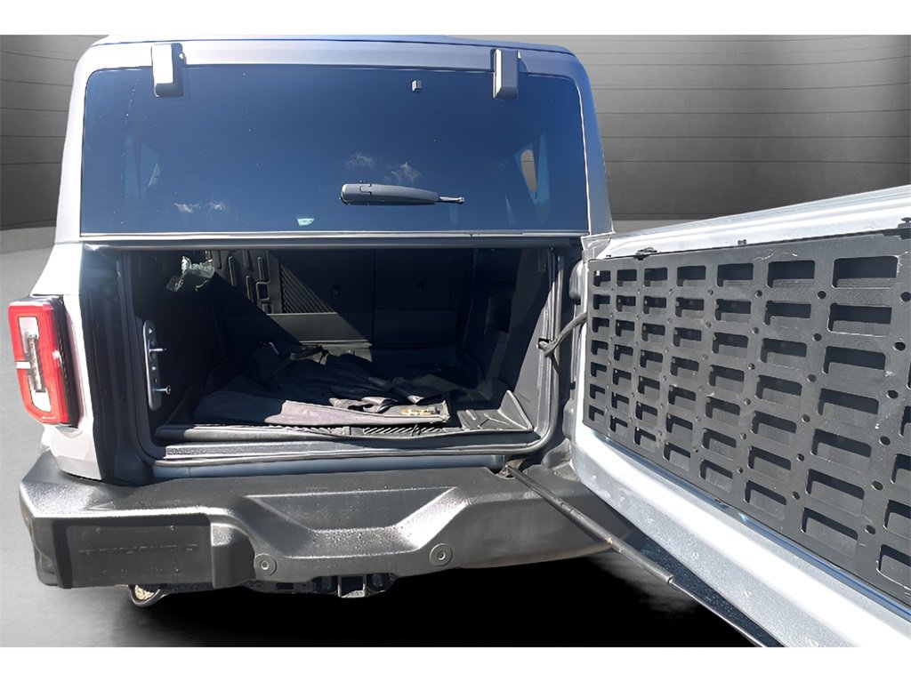 2022 Ford Bronco Outer Banks photo 19