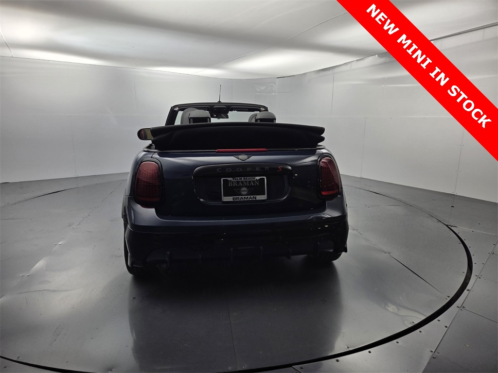 2026 Mini Cooper Convertible Iconic photo 6