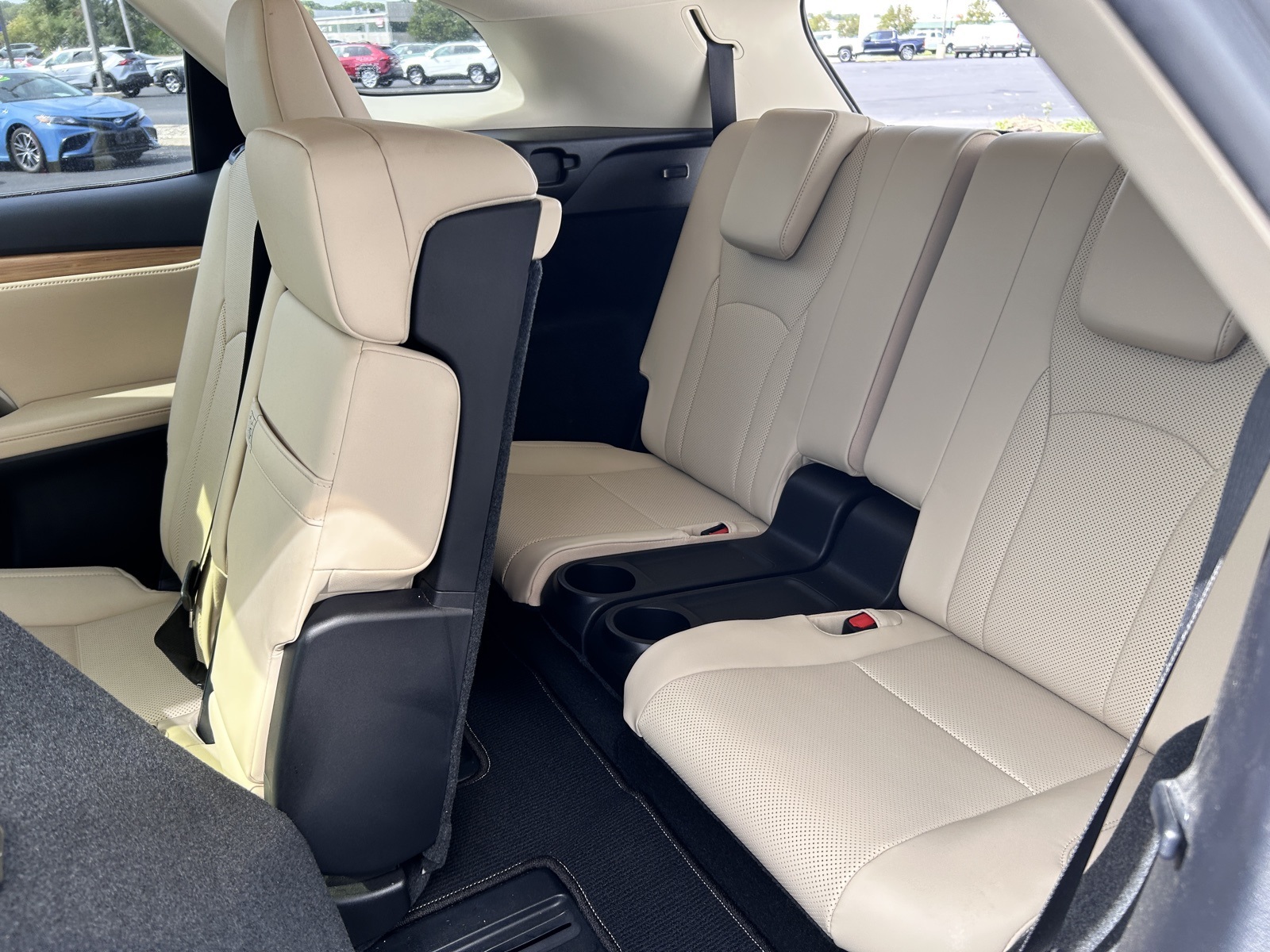 2022 Lexus RX 350L photo 18