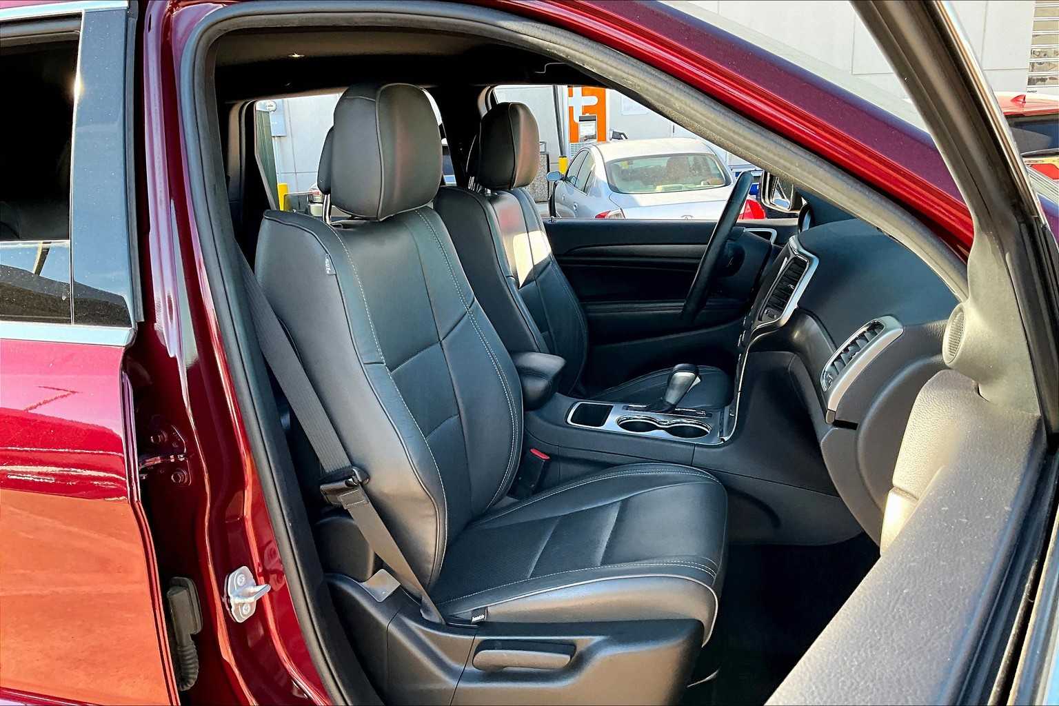 2018 Jeep Grand Cherokee Laredo photo 8