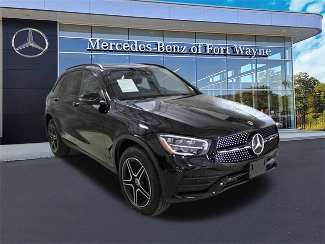 2022 Mercedes-Benz GLC GLC300's photo
