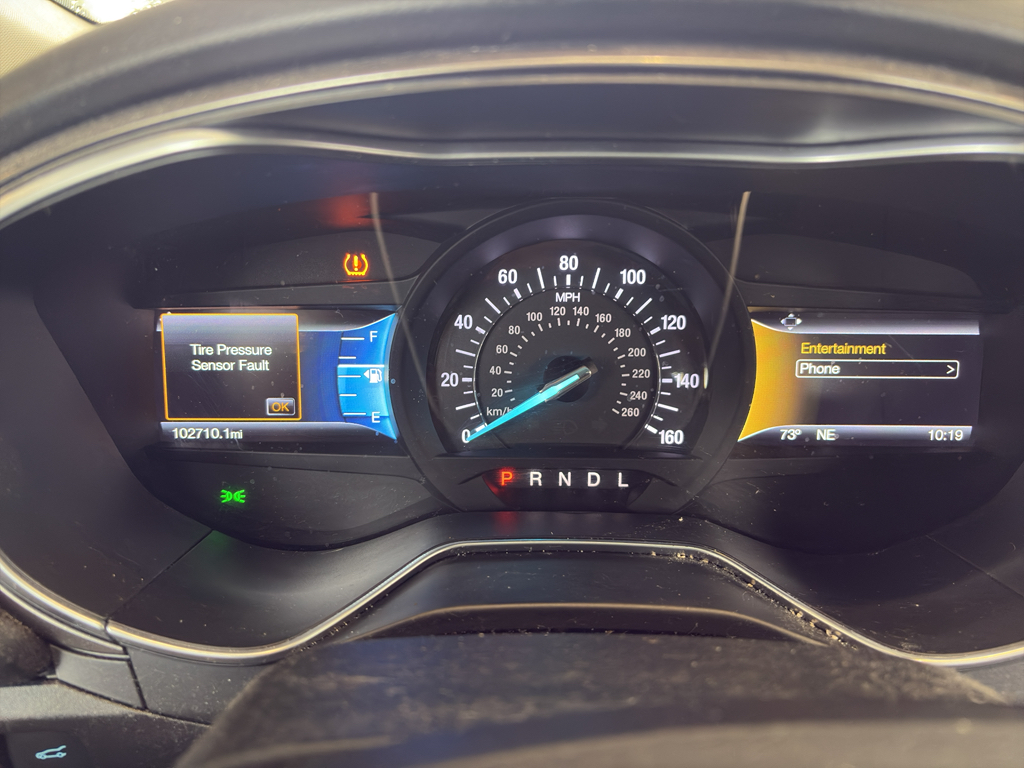 2017 Ford Fusion SE photo 8