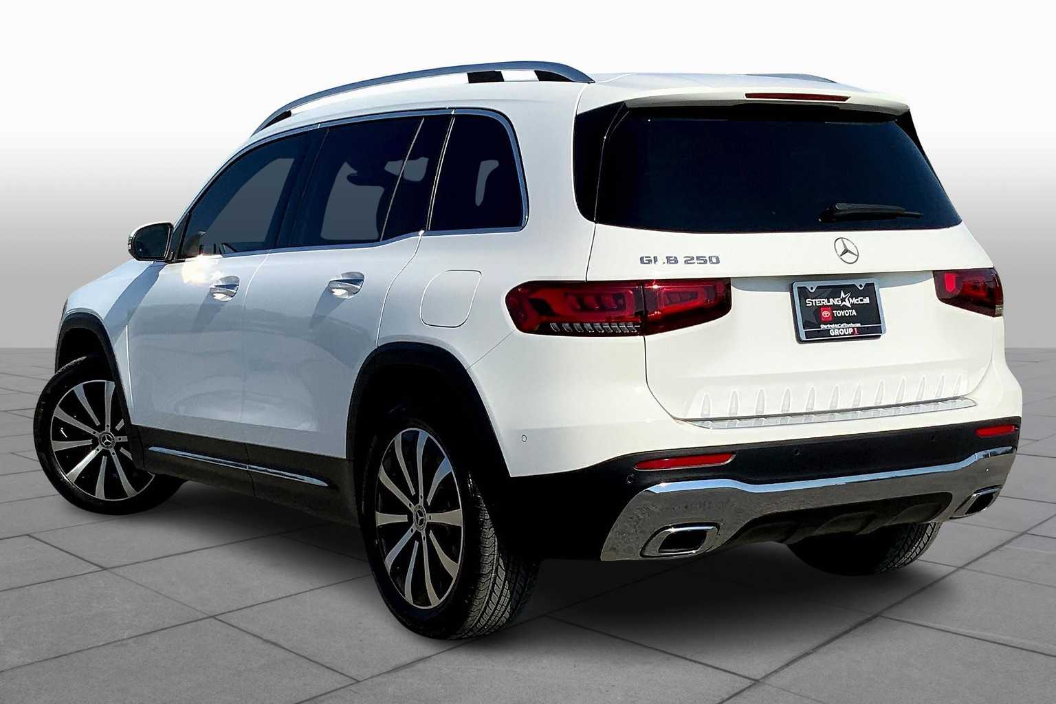 2021 Mercedes Benz GLB 250 photo 11