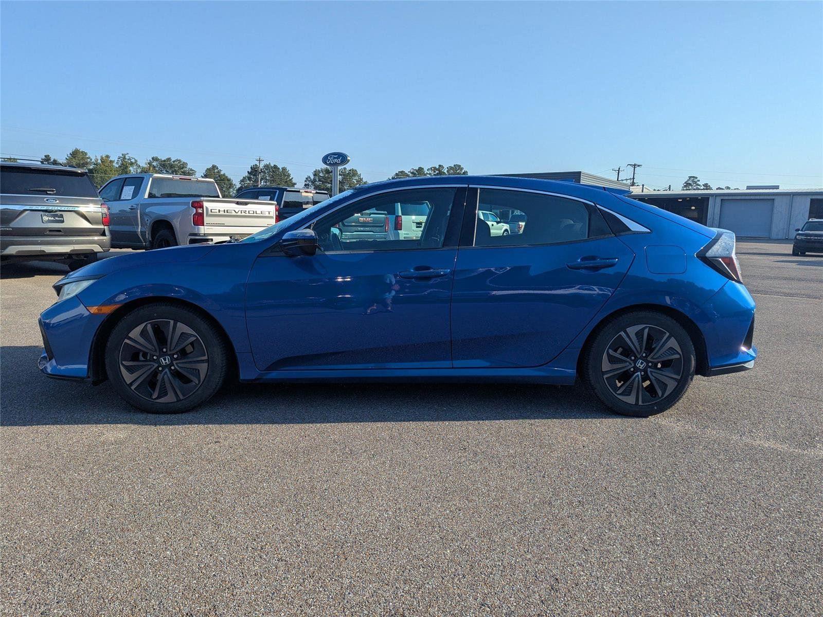 2017 Honda Civic Hatchback EX photo 2