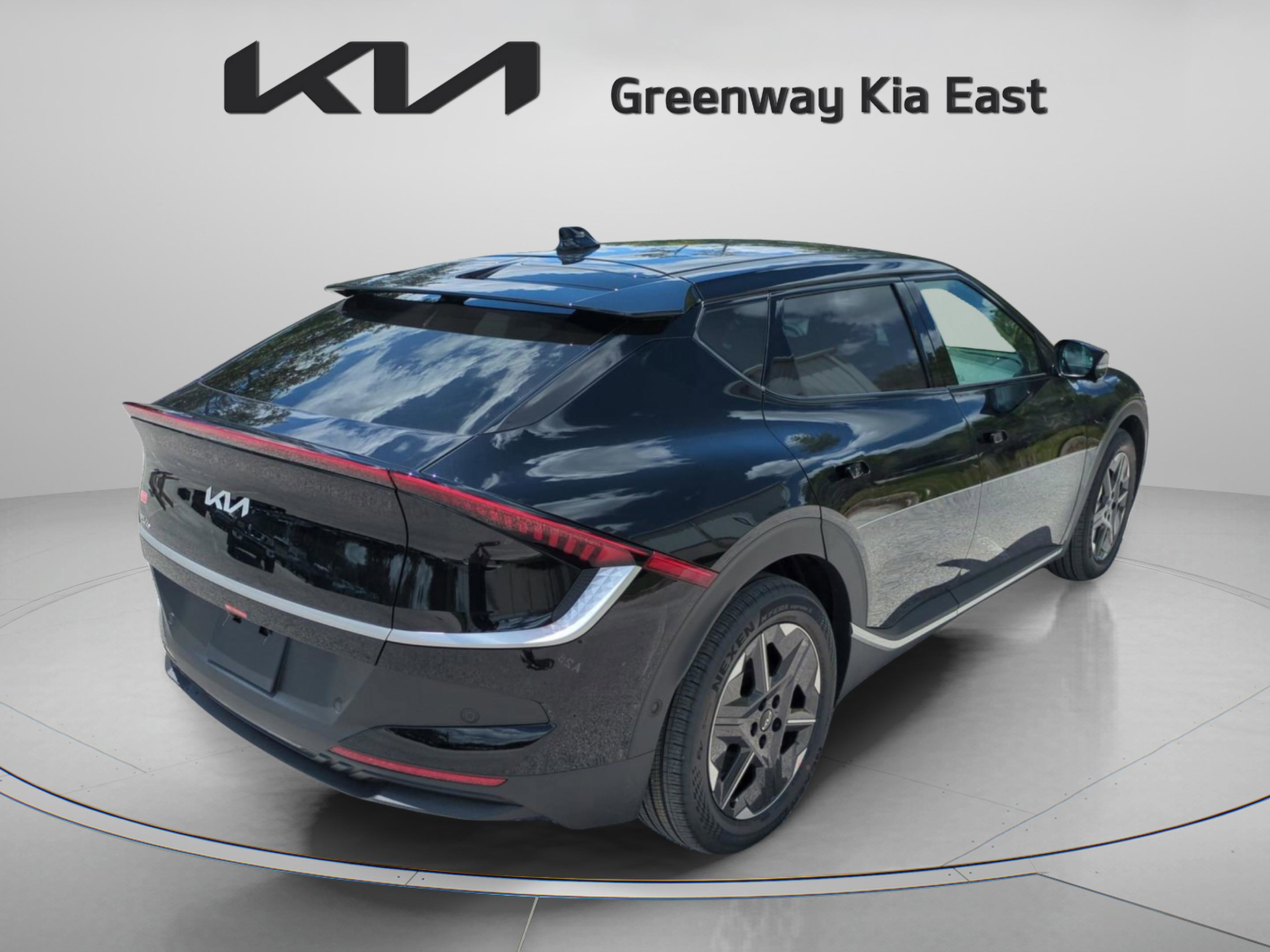 2025 Kia EV6 Light photo 7