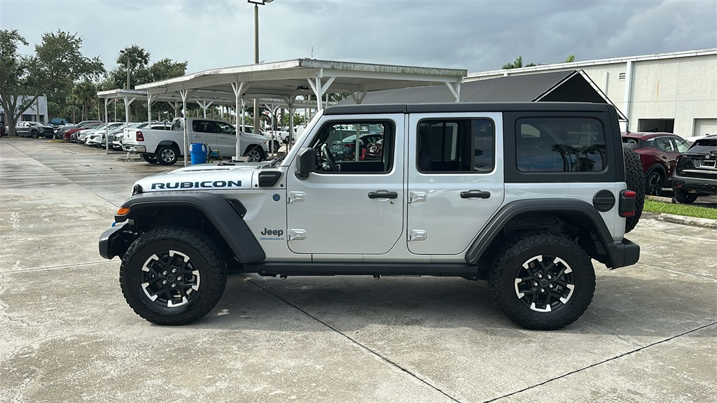 2024 Jeep Wrangler Rubicon 4xe photo 4