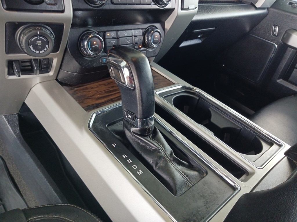 2020 Ford F-150 Lariat photo 23