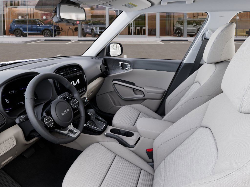 2025 Kia Soul EX photo 16