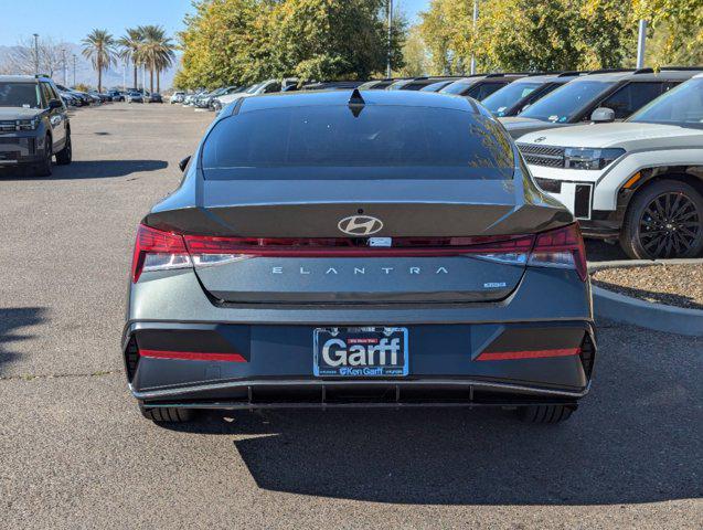 2025 Hyundai Elantra Hybrid Limited photo 6