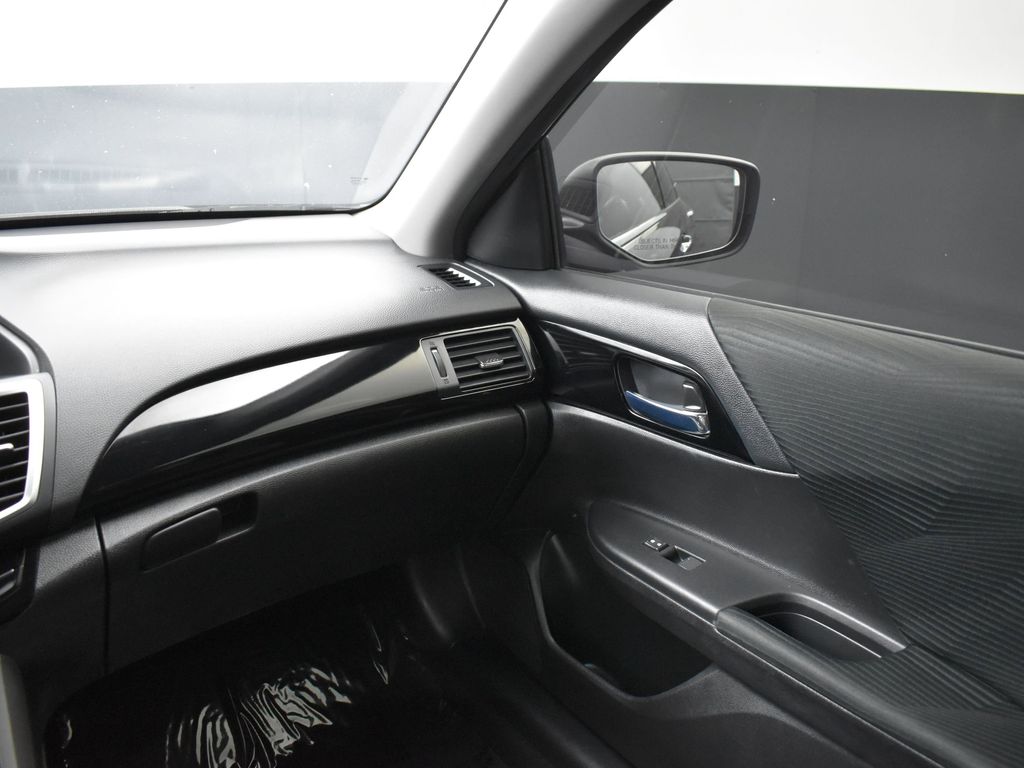 2016 Honda Accord LX photo 13