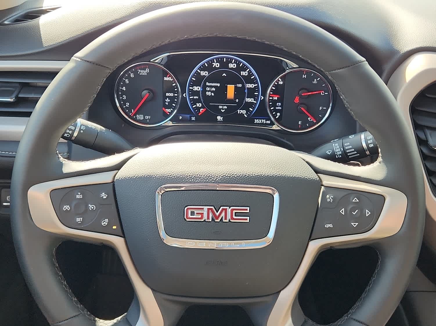 2023 Gmc Acadia Denali photo 18