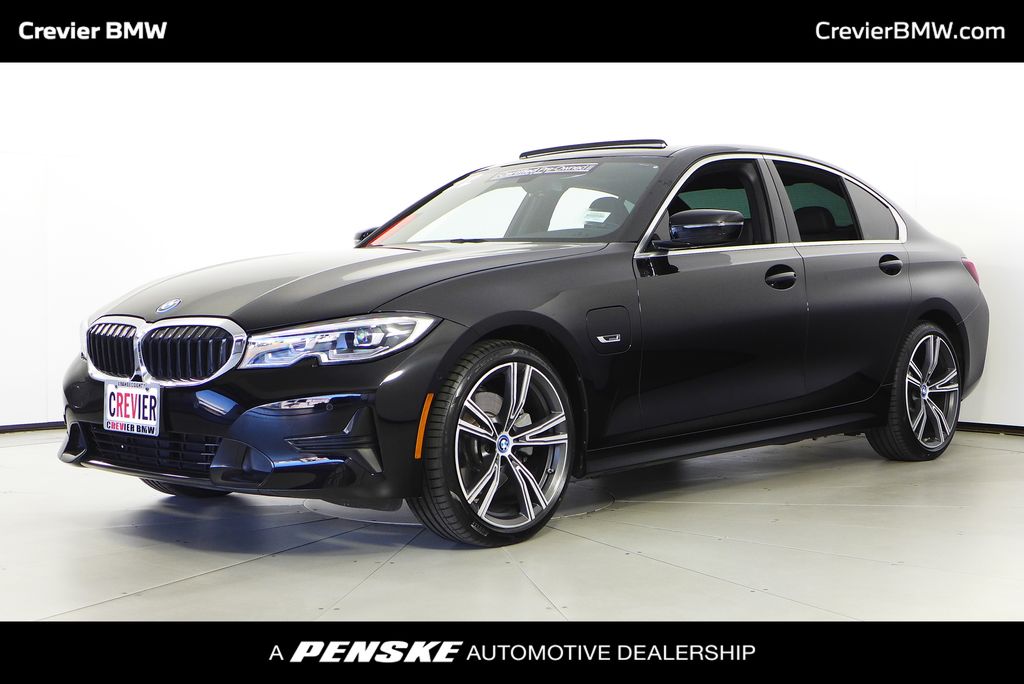 2022 BMW 3 Series 330e
