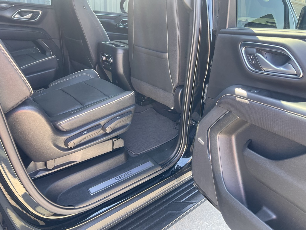 2022 Gmc Yukon XL SLT photo 38