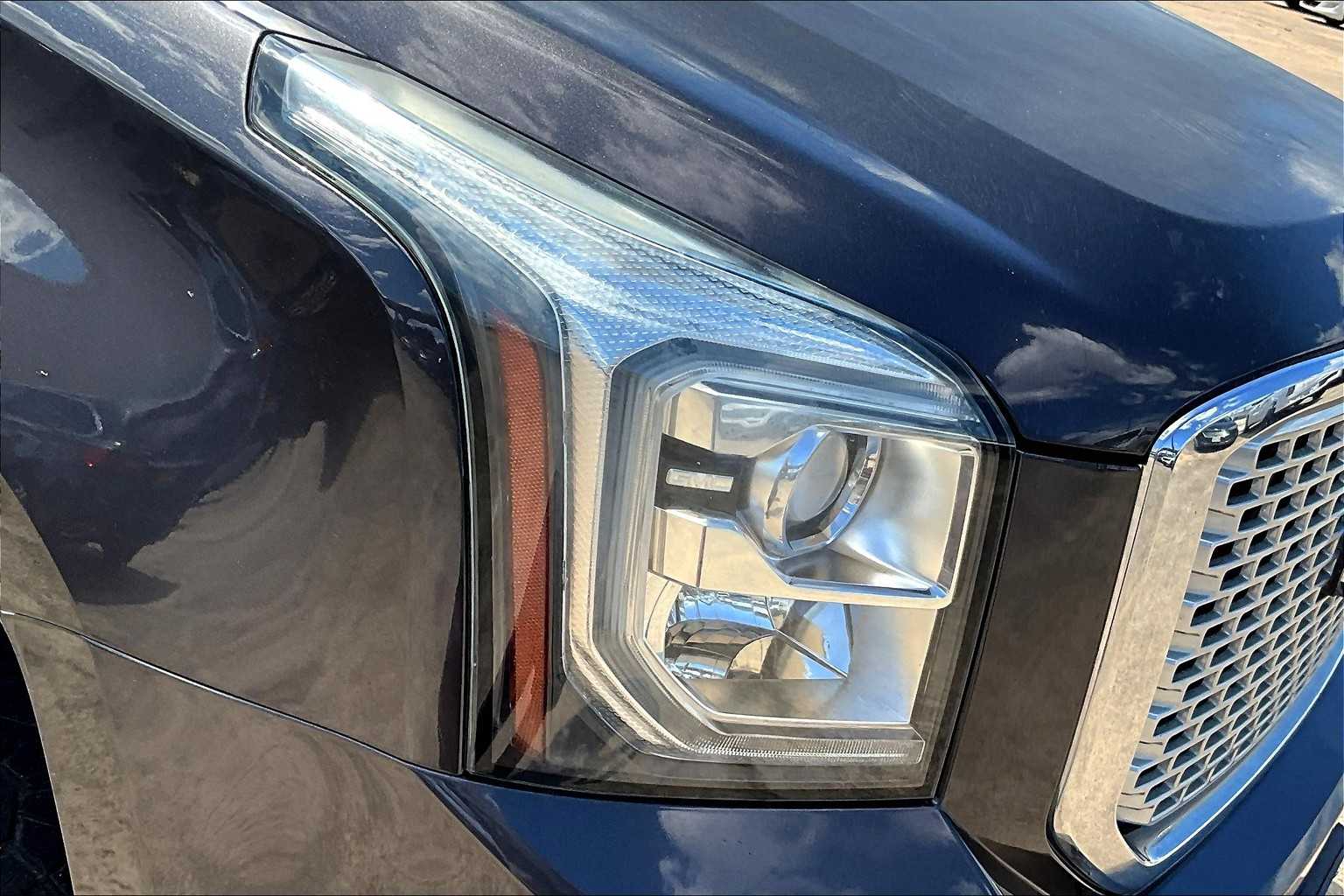 2017 Gmc Yukon XL Denali photo 24
